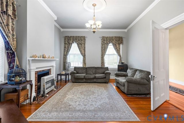 103 N Jefferson St, Petersburg, VA 23803