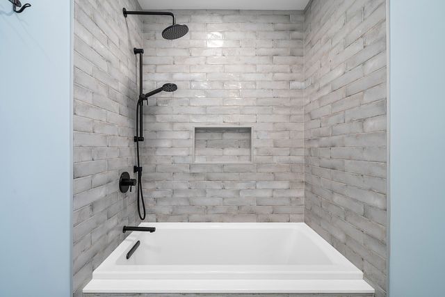 413 S Country Club Drive, Atlantis, FL 33462