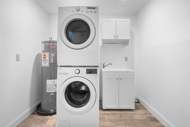 413 S Country Club Drive, Atlantis, FL 33462