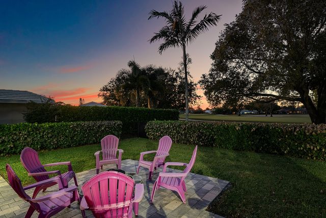 413 S Country Club Drive, Atlantis, FL 33462