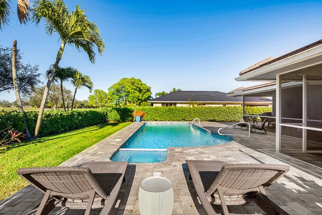 413 S Country Club Drive, Atlantis, FL 33462