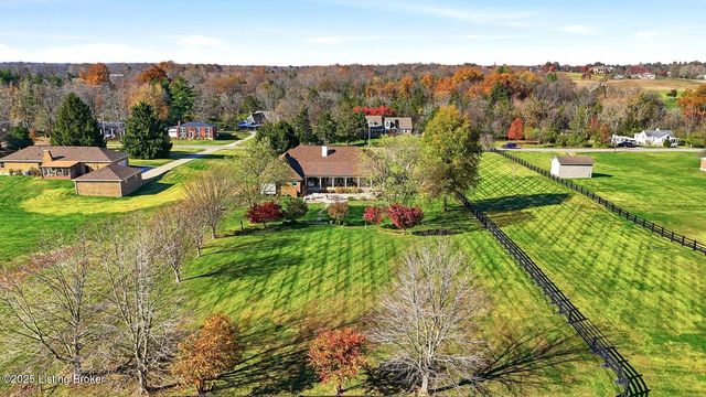 7403 Broad Run Rd, Louisville, KY 40291