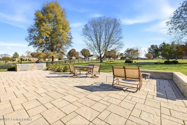 7403 Broad Run Rd, Louisville, KY 40291