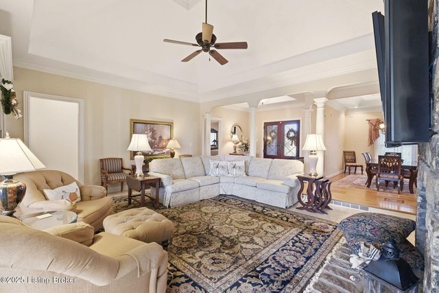 7403 Broad Run Rd, Louisville, KY 40291