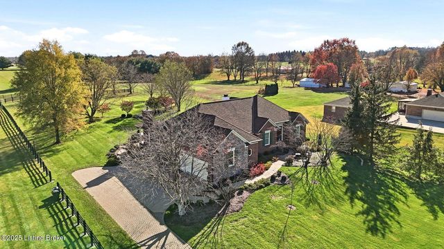 7403 Broad Run Rd, Louisville, KY 40291