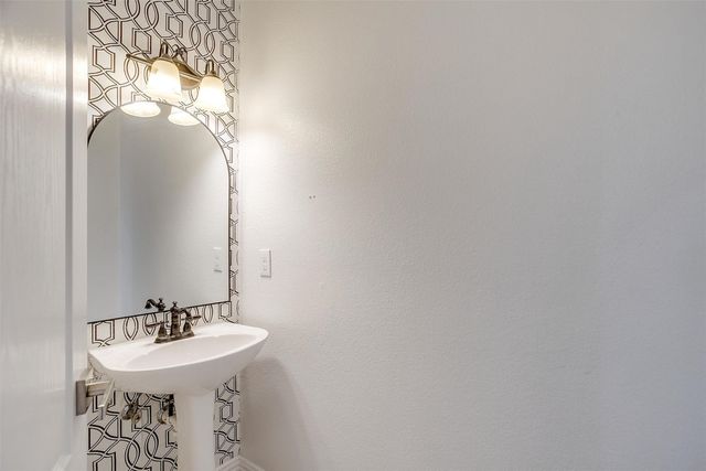 1016 Telluride Drive, Arlington, TX 76001
