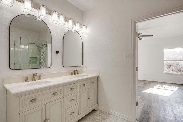 1016 Telluride Drive, Arlington, TX 76001