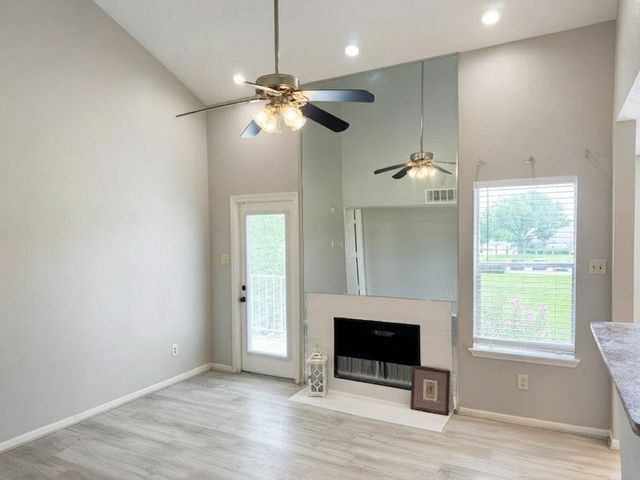 2011 Spenwick Drive 522, Houston, TX 77055