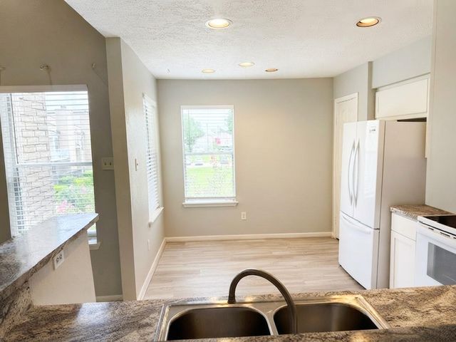 2011 Spenwick Drive 522, Houston, TX 77055