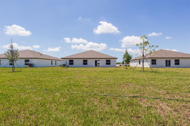 17564 SW 285th St, Homestead, FL 33030
