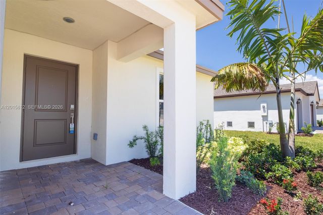 17564 SW 285th St, Homestead, FL 33030