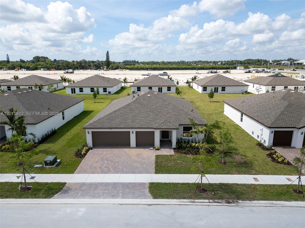 17564 SW 285th St, Homestead, FL 33030