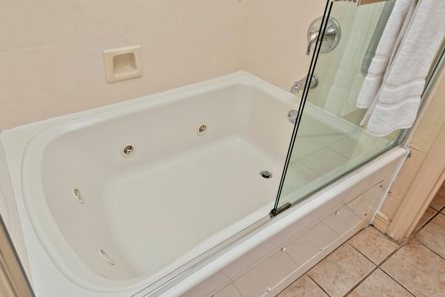 330 South Wildwood Drive Bldg 6 Unit 2, Branson, MO 65616