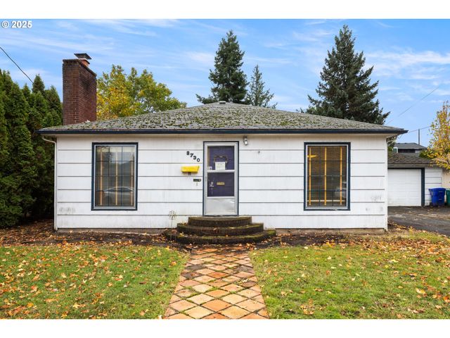 8730 Ne DAVIS St, Portland, OR 97220