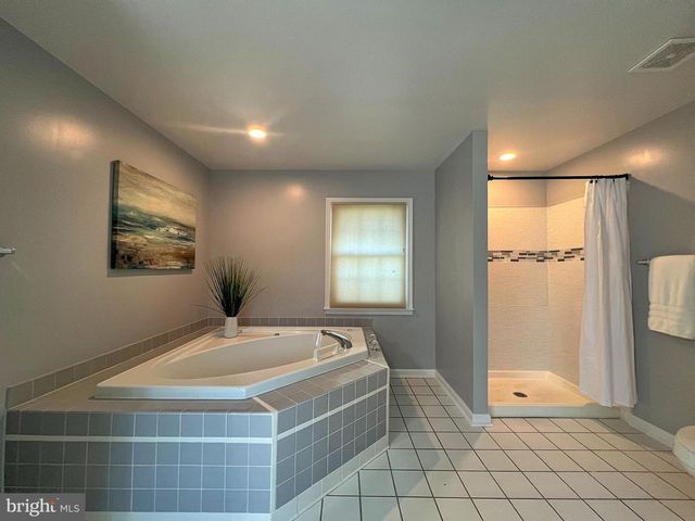 5629 GUNNER RUN RD, Churchton, MD 20733