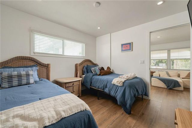 1100 8th AVE S 105A, Naples, FL 34102