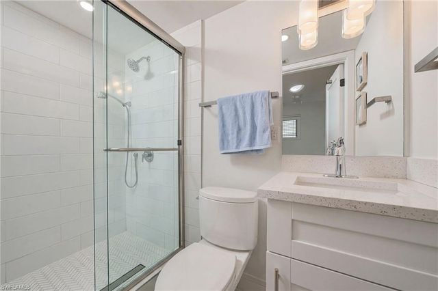 1100 8th AVE S 105A, Naples, FL 34102