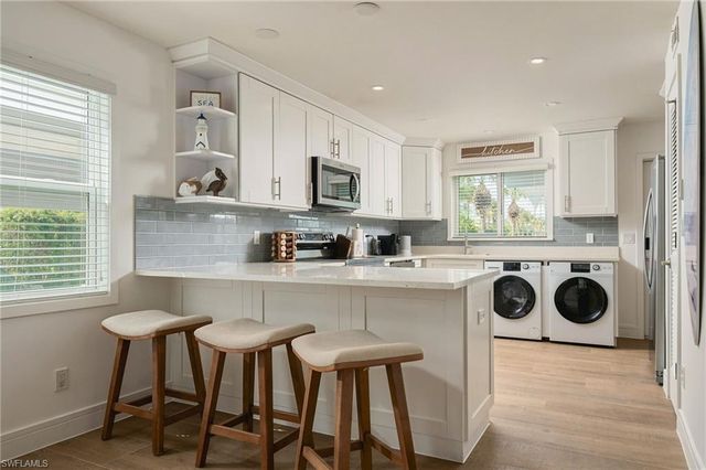 1100 8th AVE S 105A, Naples, FL 34102
