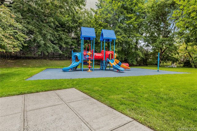 171 Pearsall 3H, Mount Vernon, NY 10552