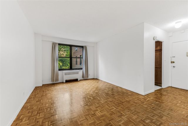 171 Pearsall 3H, Mount Vernon, NY 10552
