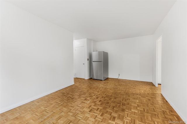 171 Pearsall 3H, Mount Vernon, NY 10552