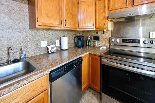 80 NW Big Rock Rd, Medicine Park, OK 73557