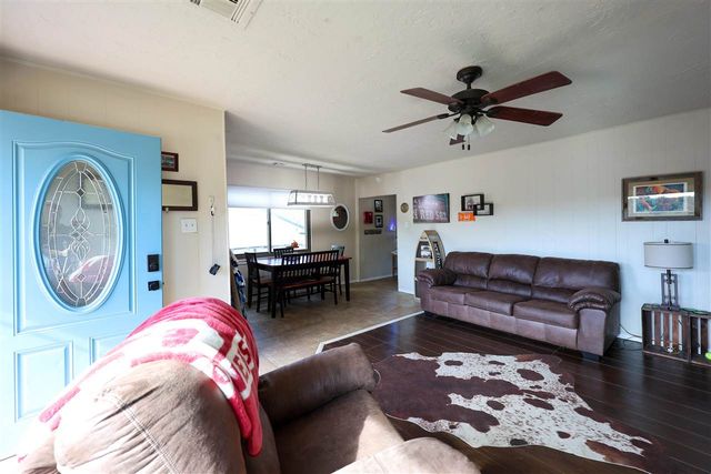 80 NW Big Rock Rd, Medicine Park, OK 73557