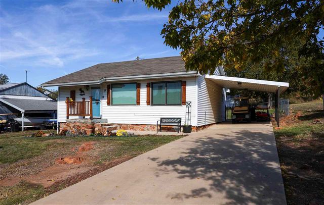 80 NW Big Rock Rd, Medicine Park, OK 73557