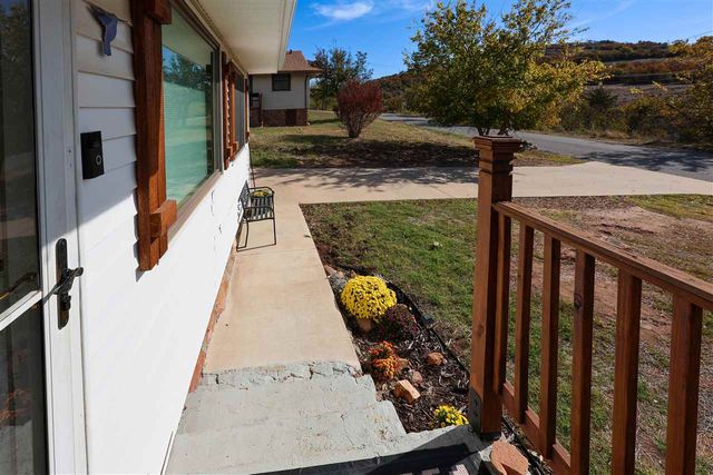 80 NW Big Rock Rd, Medicine Park, OK 73557