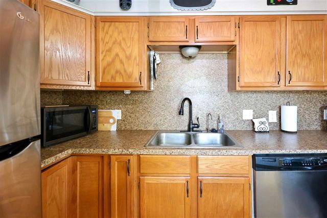 80 NW Big Rock Rd, Medicine Park, OK 73557