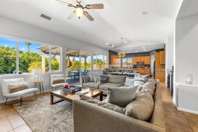 44260 Via Coronado, La Quinta, CA 92253