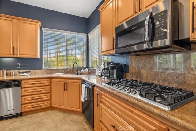 44260 Via Coronado, La Quinta, CA 92253