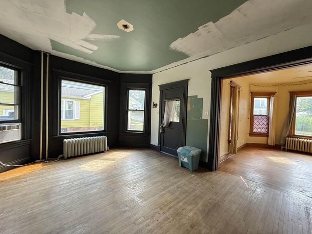 187 W MOORE STREET, Berlin, WI 54923