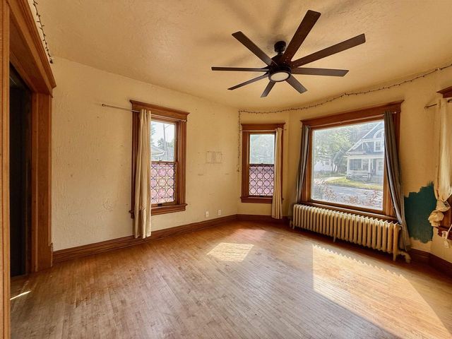 187 W MOORE STREET, Berlin, WI 54923