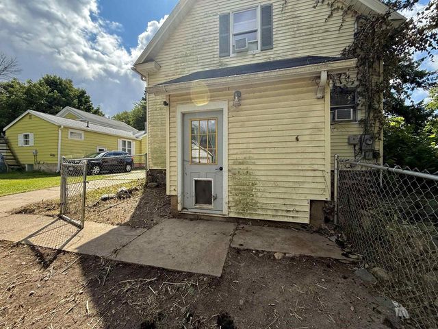 187 W MOORE STREET, Berlin, WI 54923