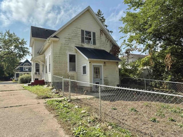 187 W MOORE STREET, Berlin, WI 54923