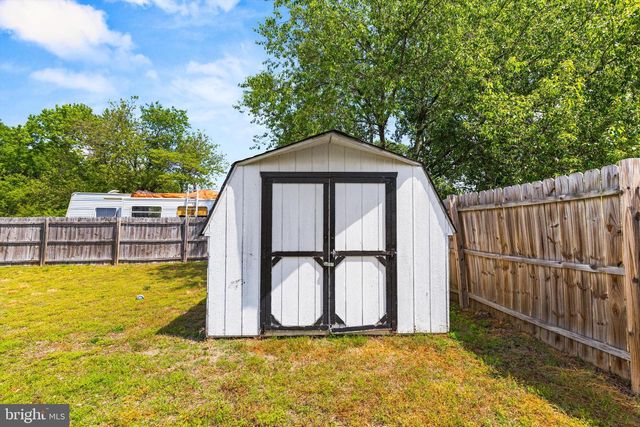 612 W 8TH ST, Laurel, DE 19956