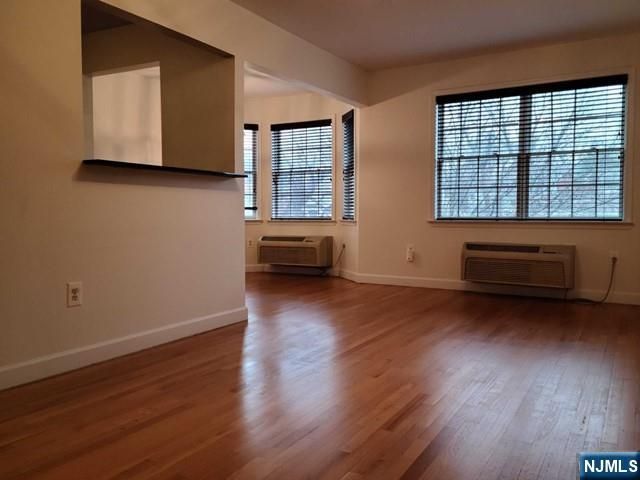 323 Willow Street 3M, Teaneck, NJ 07666