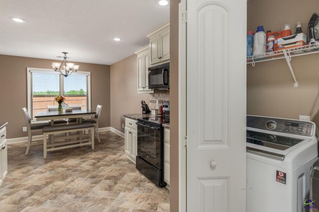 304 Worchester Circle, Perry, GA 31069