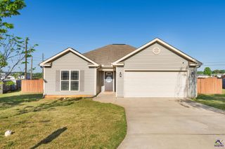 304 Worchester Circle, Perry, GA 31069