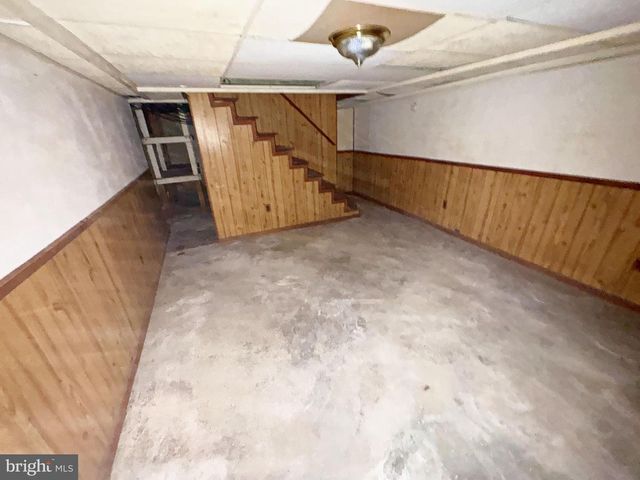 3323 KENYON AVE, Baltimore, MD 21213