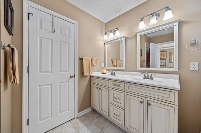 689 Granwood Blvd, W, Old Hickory, TN 37138