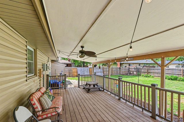 5408 SW 12th TER, Topeka, KS 66604