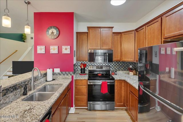 5203 Admirals Walk Drive, Cohoes, NY 12047