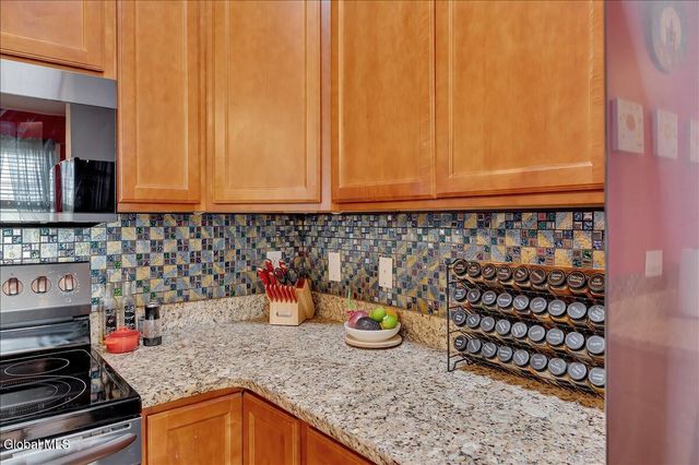 5203 Admirals Walk Drive, Cohoes, NY 12047