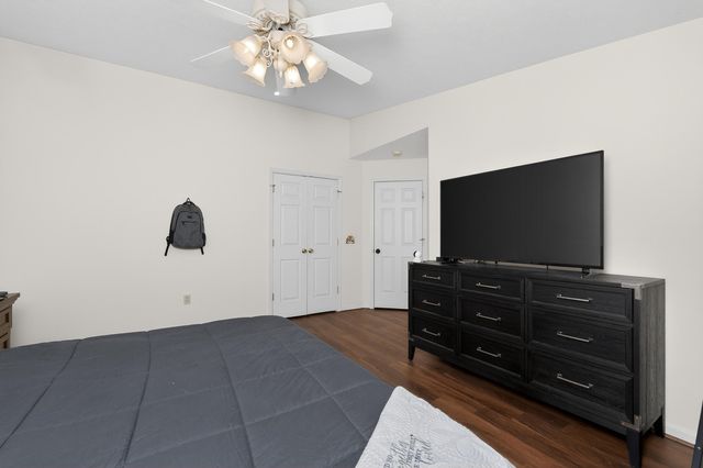 7075 Glen Kerry Court, Florence, KY 41042