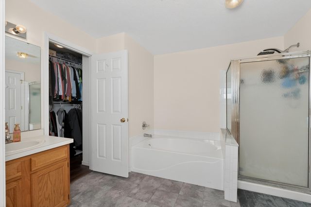 7075 Glen Kerry Court, Florence, KY 41042