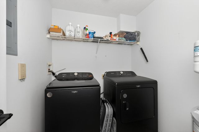 7075 Glen Kerry Court, Florence, KY 41042