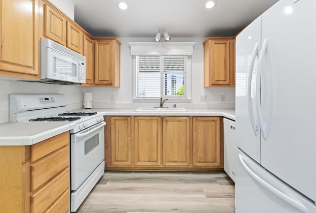 6011 Scotts Valley Drive 15, Scotts Valley, CA 95066