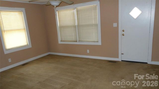1514 W Walnut Avenue, Gastonia, NC 28052